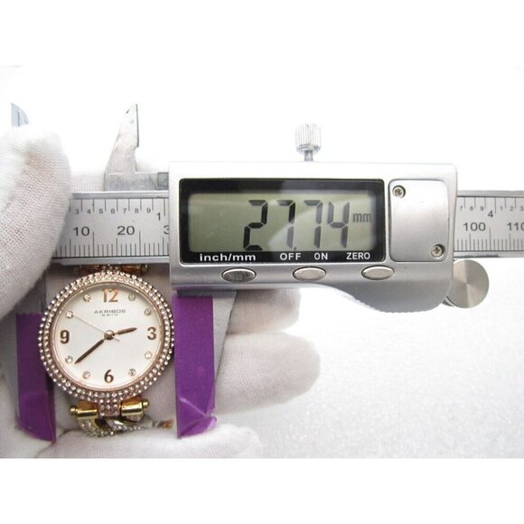 Women Akribos XXIV Crystal Quartz 27mm Analog Round Watch (G705) "New Battery" - Picture 2 of 8
